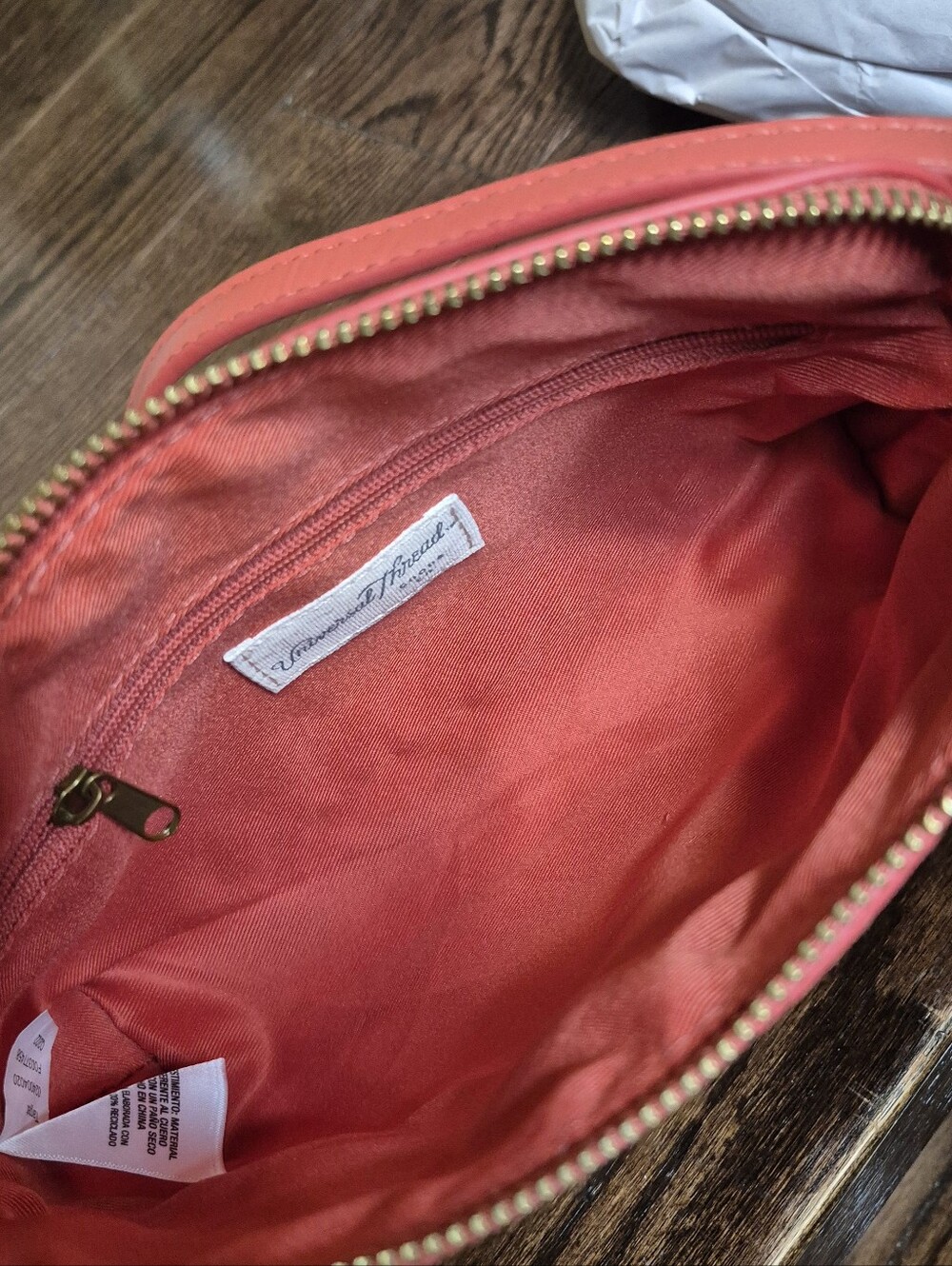 Universal Thread crossbody red purse - Picture 2 of 10